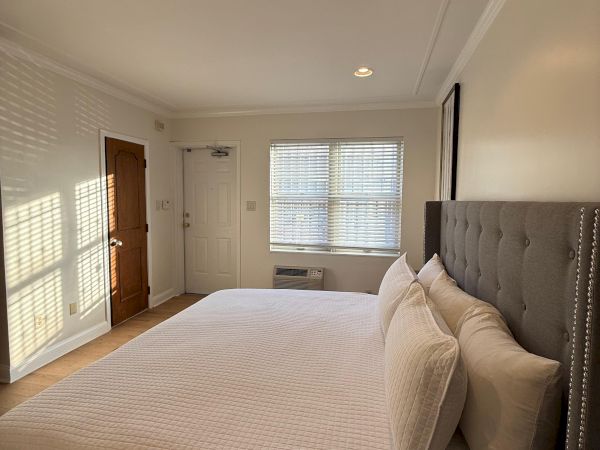 Penn's View Hotel